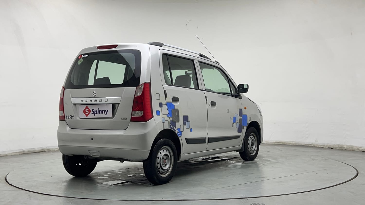 Used 2013 Maruti Suzuki Wagon R LXI CNG Cng Manual exterior RIGHT REAR CORNER VIEW