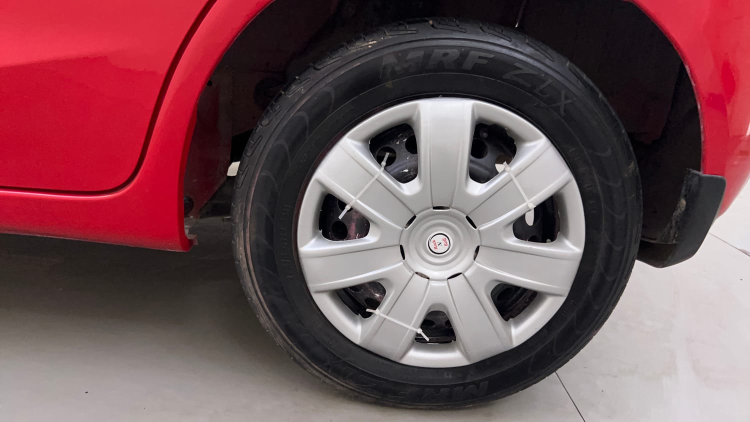 Used 2013 Honda Brio S MT Petrol Manual tyres LEFT REAR TYRE RIM VIEW