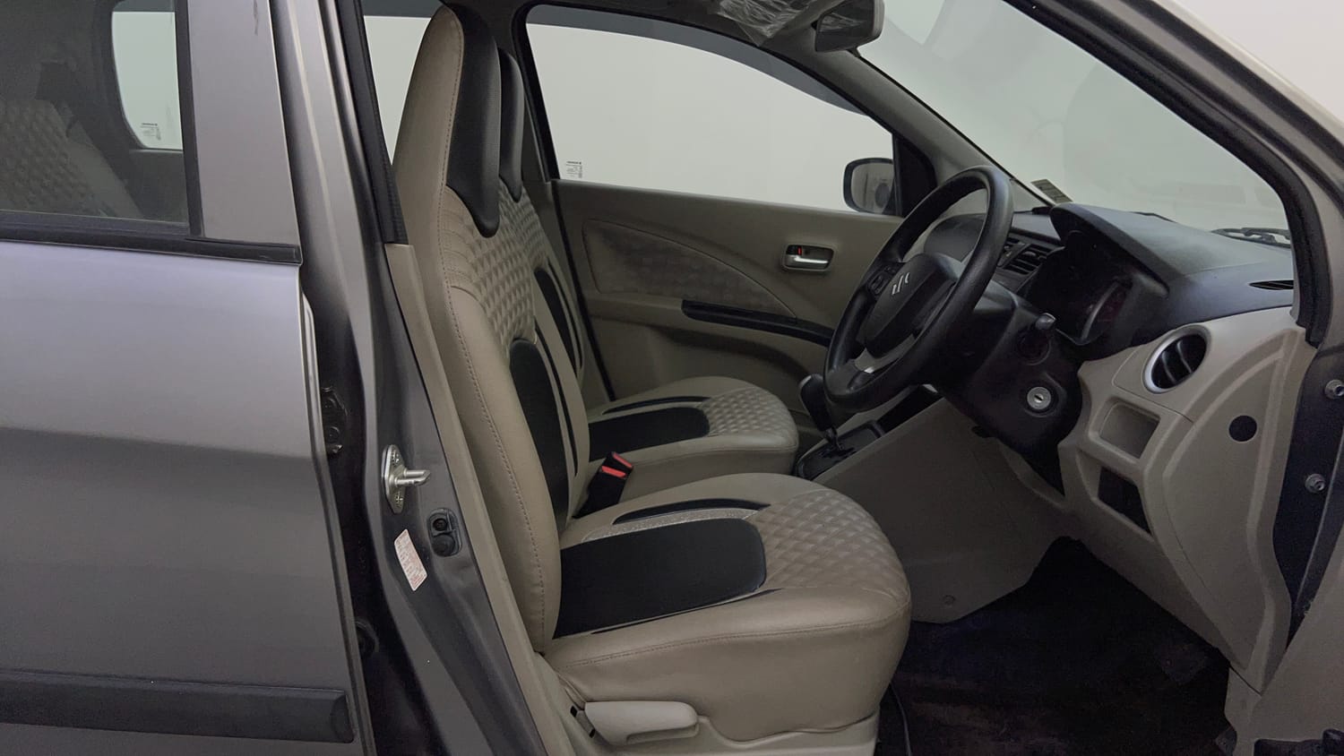Used 2016 Maruti Suzuki Celerio ZXi AMT Petrol Automatic interior RIGHT SIDE FRONT DOOR CABIN VIEW