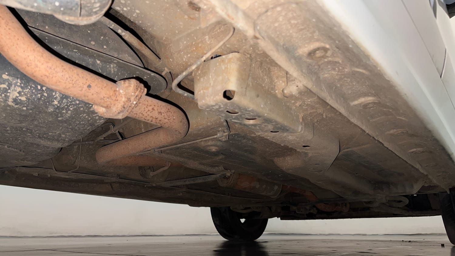 Used 2022 Tata Tiago XZA Plus Petrol Automatic extra REAR RIGHT UNDERBODY VIEW
