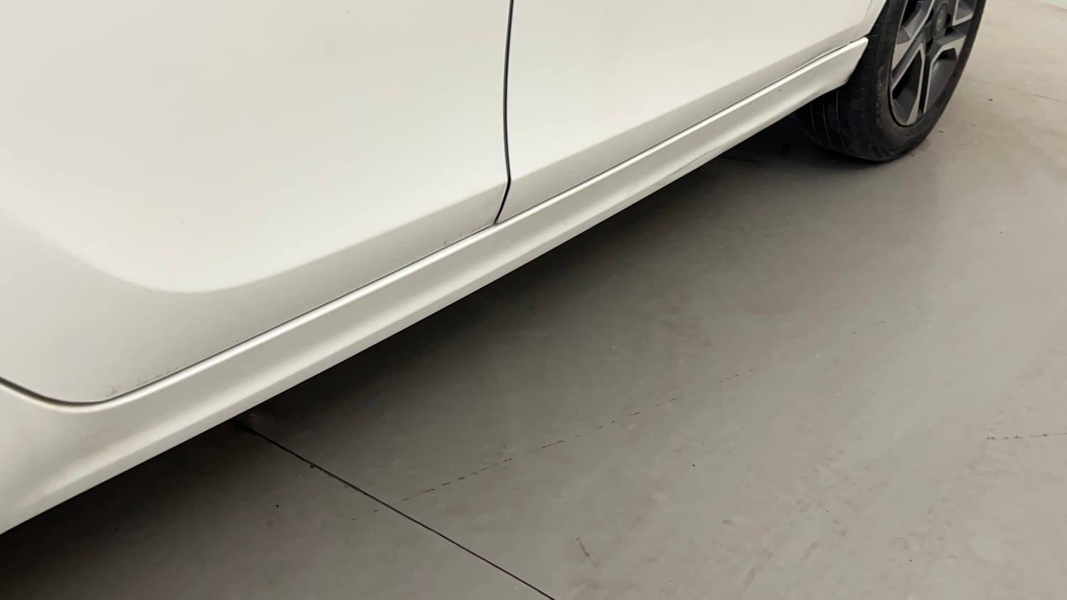 Used 2022 Tata Tiago XZA Plus Petrol Automatic dents MINOR DENT