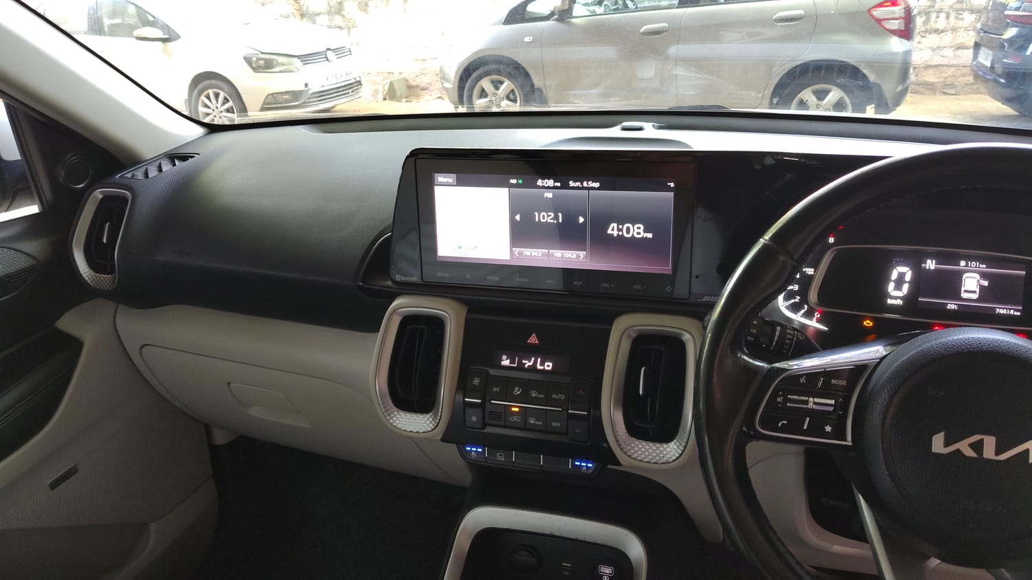 Used 2021 Kia Sonet HTX Plus 1.0 iMT Petrol Manual top_features Ambient interior lighting
