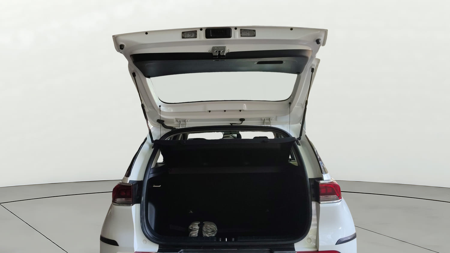Used 2021 Kia Sonet HTX Plus 1.0 iMT Petrol Manual interior DICKY DOOR OPEN VIEW