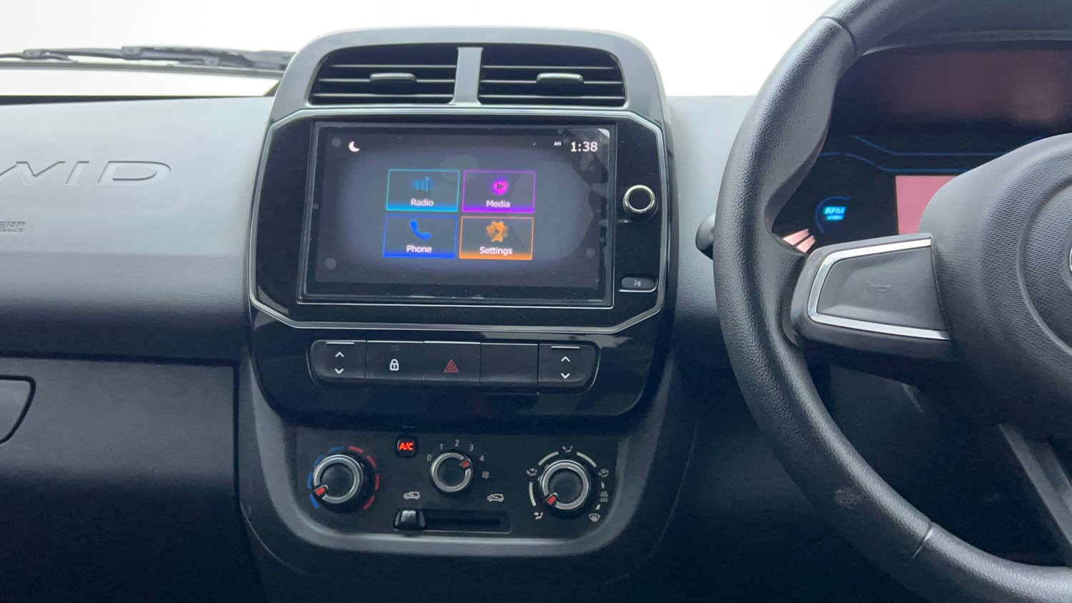 Used 2021 Renault Kwid RXT 1.0 Opt Petrol Manual interior MUSIC SYSTEM & AC CONTROL VIEW