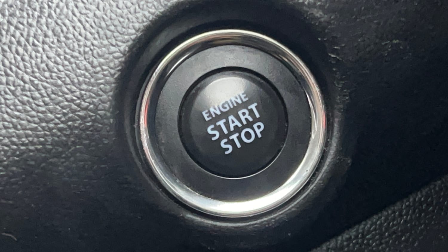Used 2019 Maruti Suzuki Swift ZXi Plus AMT Petrol Automatic top_features Keyless start