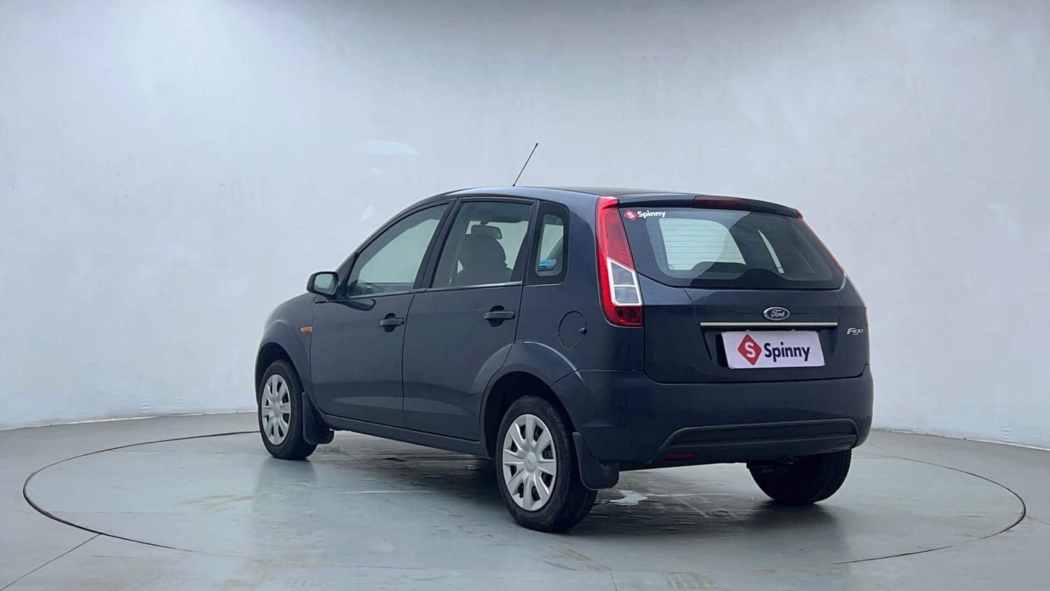 Used 2013 Ford Figo Duratec Petrol ZXI 1.2 Petrol Manual exterior LEFT REAR CORNER VIEW