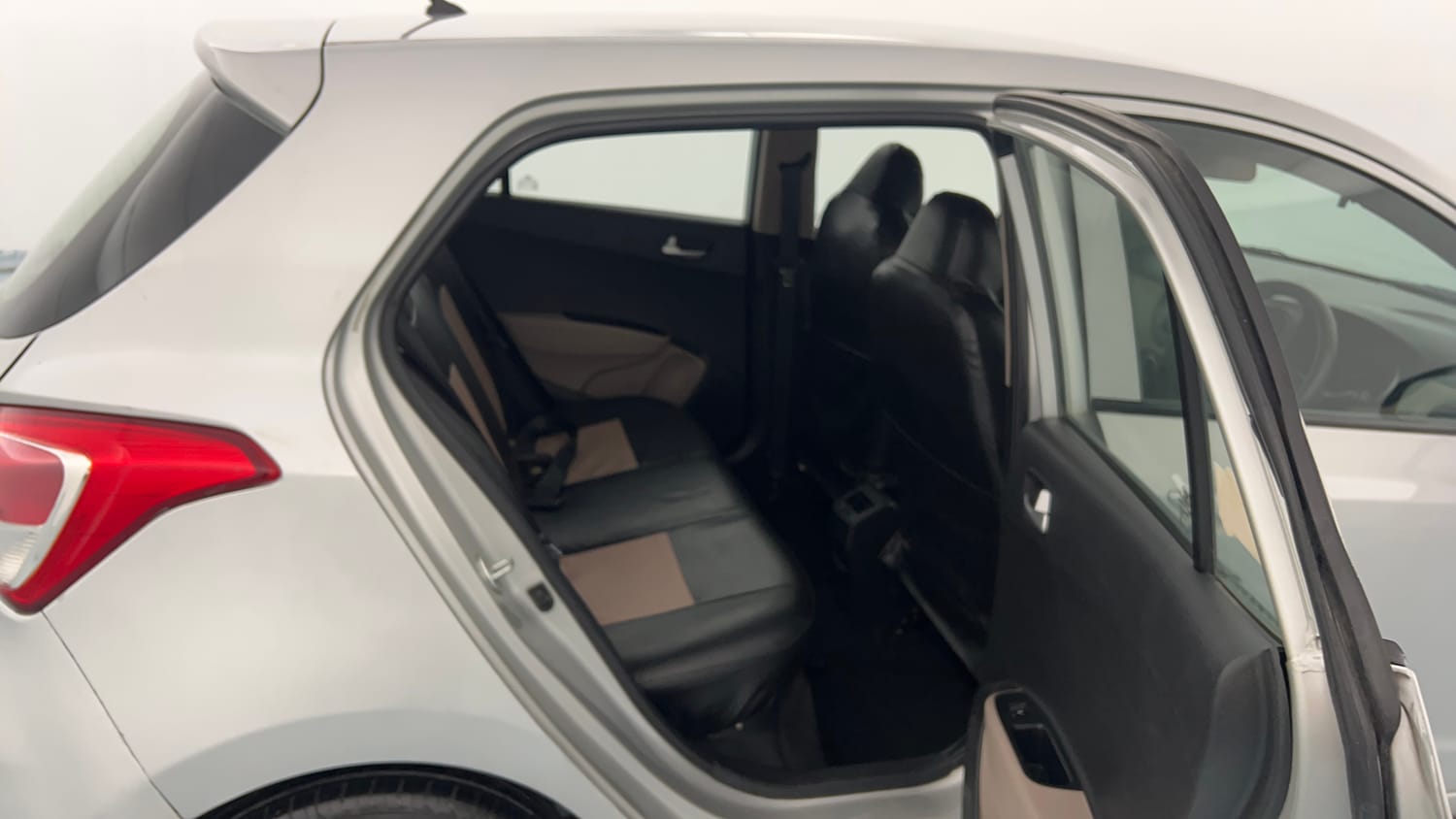 Used 2017 Hyundai Grand i10 Sportz 1.2 Kappa VTVT Petrol Manual interior RIGHT SIDE REAR DOOR CABIN VIEW