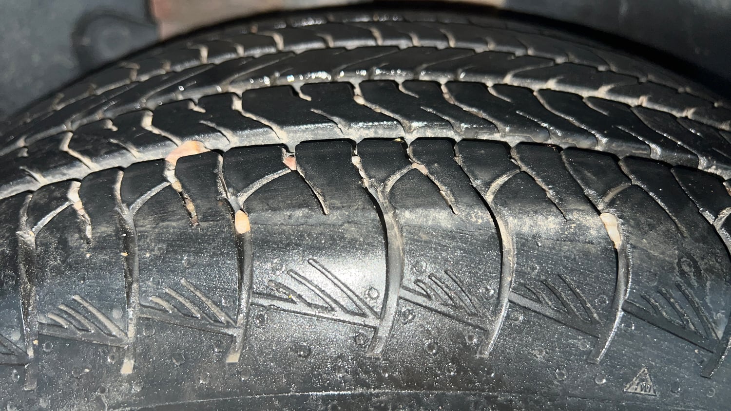 Used 2022 kia Seltos HTX 1.5 IVT Petrol Automatic tyres RIGHT REAR TYRE TREAD VIEW