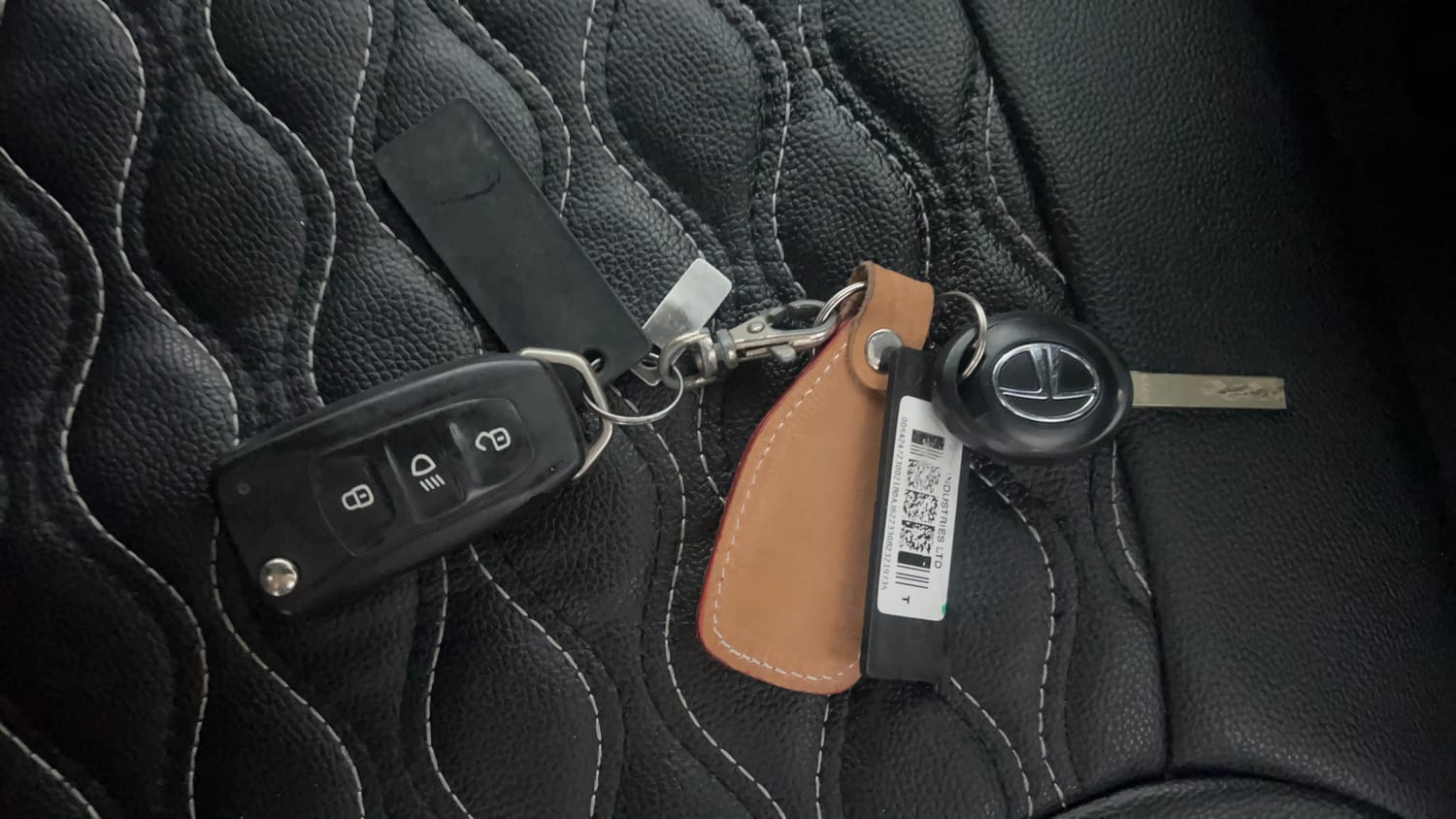 Used 2023 Tata Tiago XT Petrol Manual extra CAR KEY VIEW