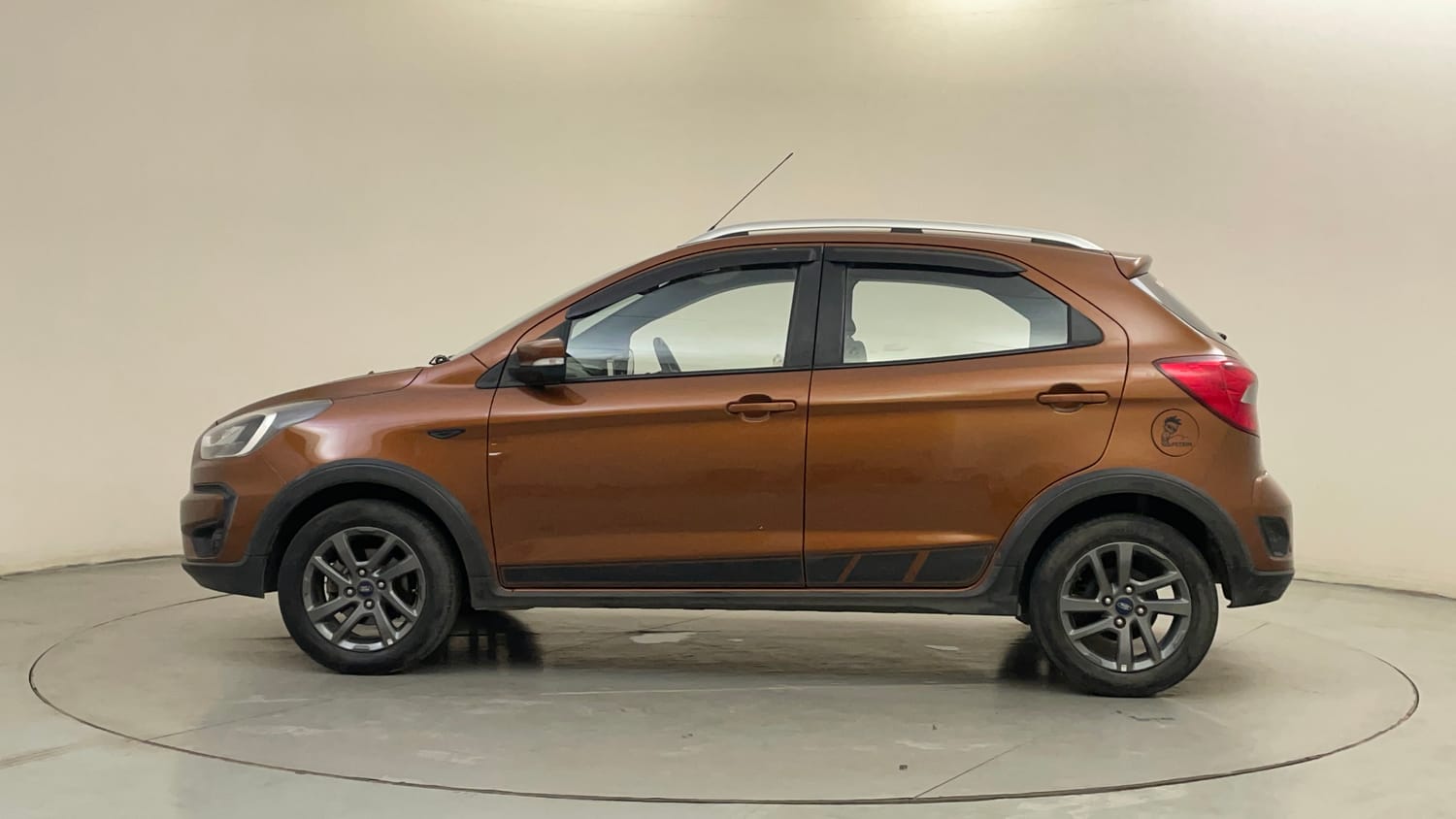 Used 2021 Ford Freestyle Titanium Plus 1.2 Ti-VCT Petrol Manual exterior LEFT SIDE VIEW