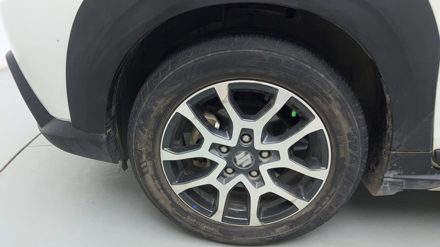 Used 2023 Maruti Suzuki XL6 Zeta MT CNG Cng Manual tyres LEFT FRONT TYRE RIM VIEW