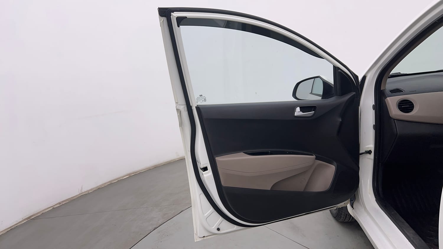 Used 2017 Hyundai Grand i10 Asta 1.2 Kappa VTVT Petrol Manual interior LEFT FRONT DOOR OPEN VIEW