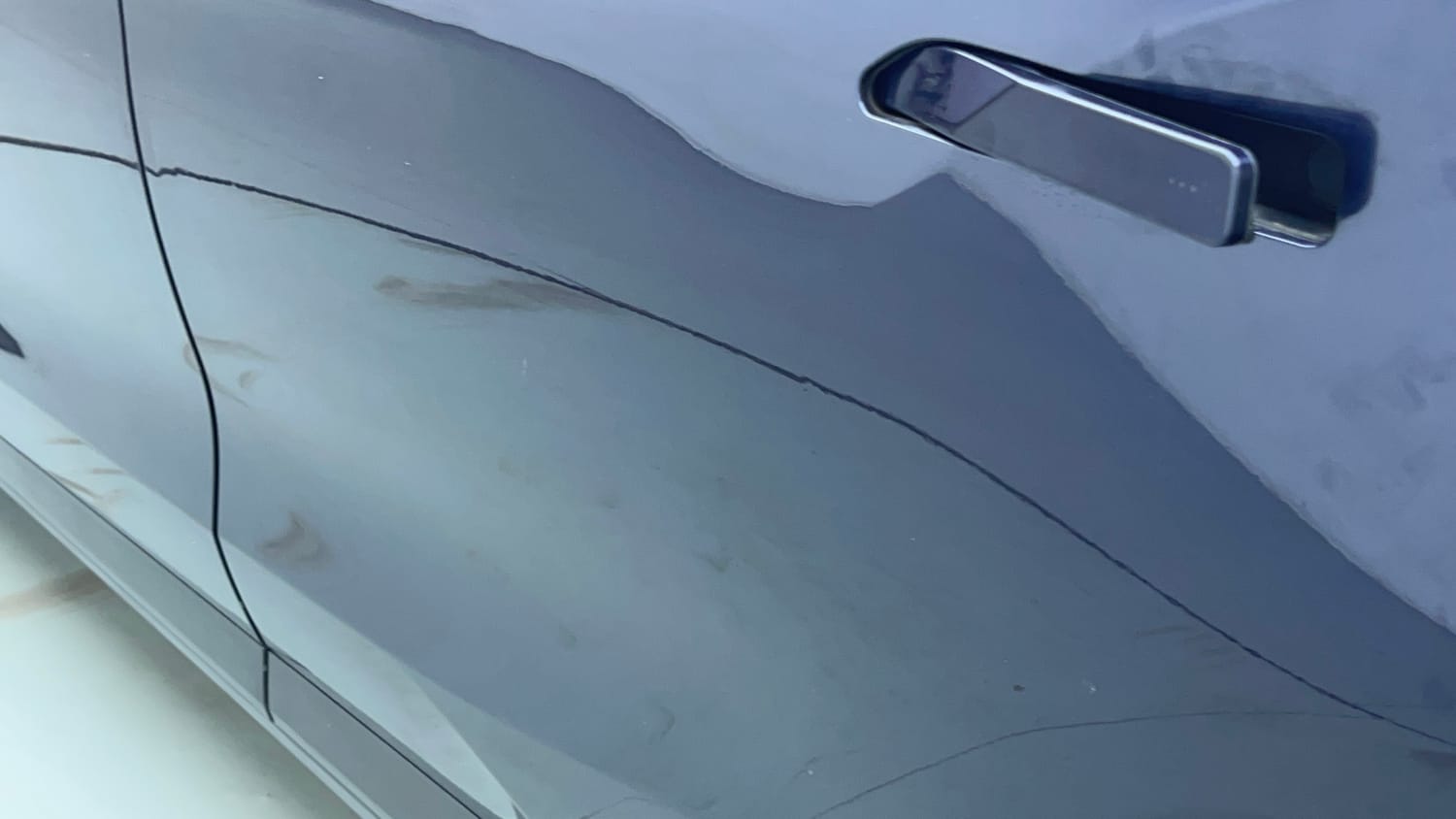 Used 2021 Mahindra XUV700 AX 7 Petrol AT Luxury Pack 7 STR Petrol Automatic dents MINOR SCRATCH