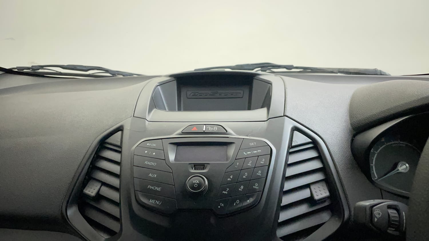 Used 2017 Ford EcoSport Trend+ 1.0L EcoBoost Petrol Manual top_features Integrated (in-dash) music system