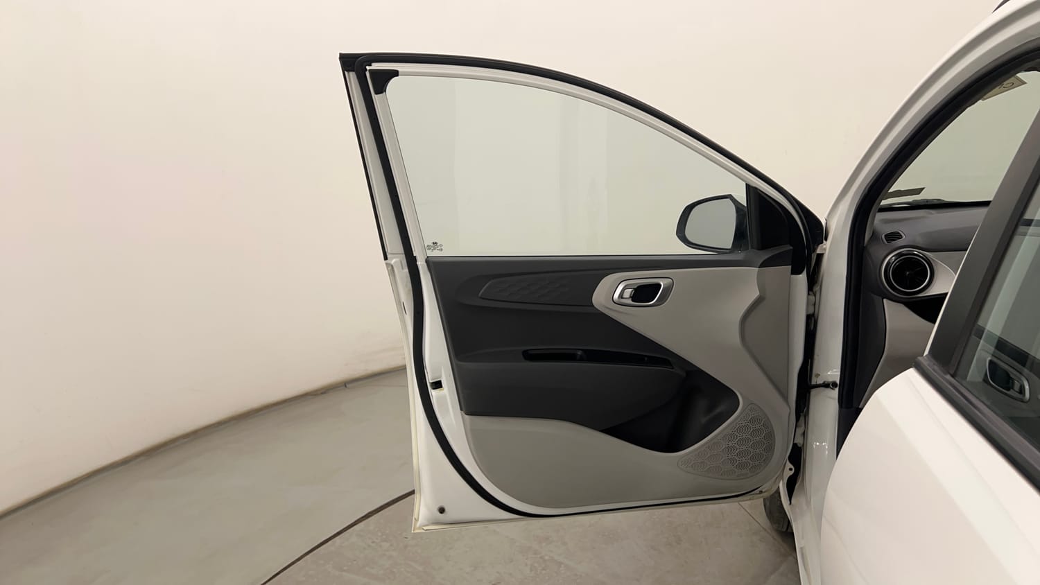 Used 2023 Hyundai Grand i10 Nios Sportz 1.2 Kappa VTVT CNG Cng Manual interior LEFT FRONT DOOR OPEN VIEW