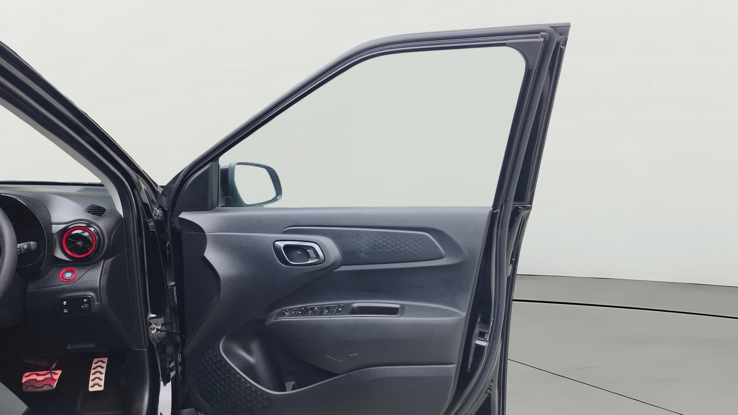 Used 2025 Hyundai Exter SX (O) Connect 1.2 AMT Knight Edition Petrol Automatic interior RIGHT FRONT DOOR OPEN VIEW