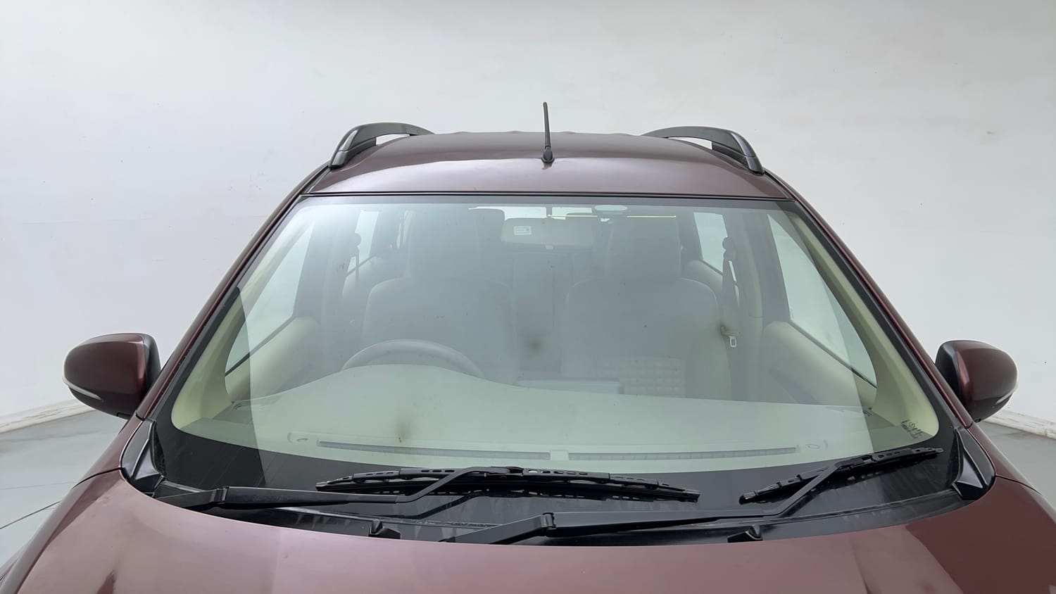 Used 2022 Maruti Suzuki New Ertiga VXi Petrol Manual exterior FRONT WINDSHIELD VIEW