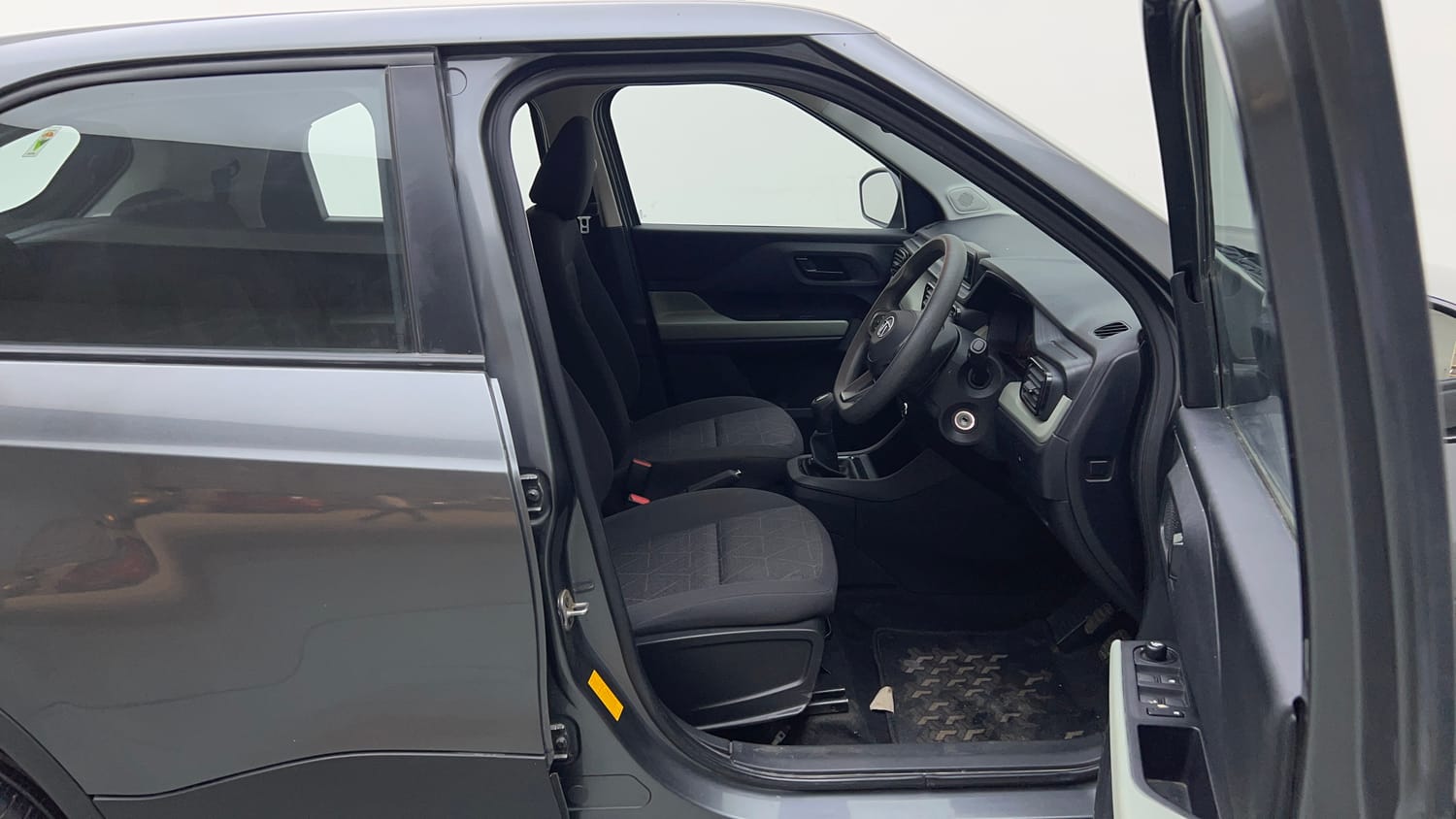 Used 2022 Tata Punch Adventure MT Petrol Manual interior RIGHT SIDE FRONT DOOR CABIN VIEW