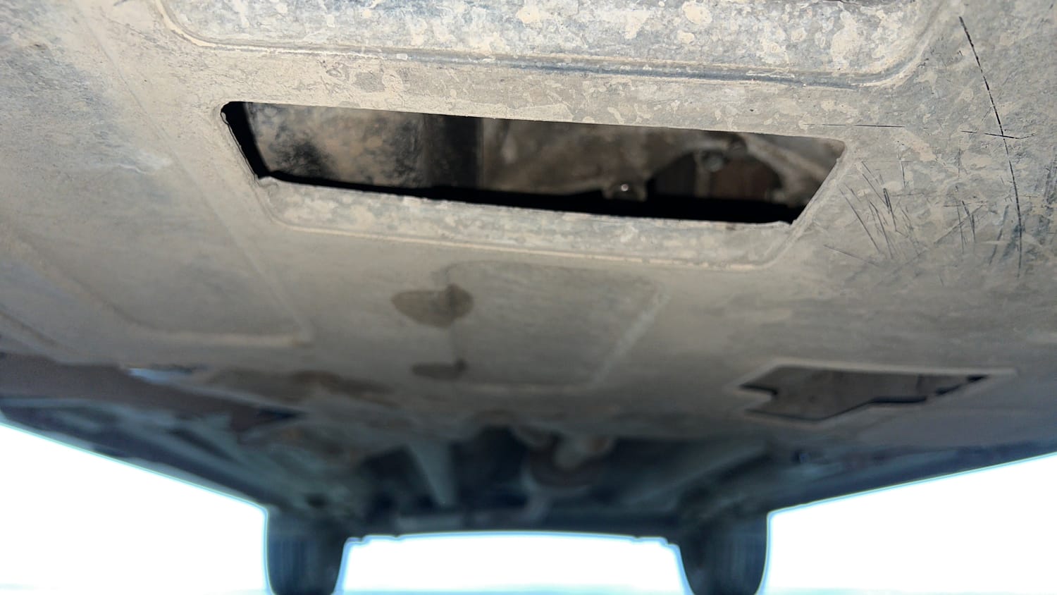 Used 2018 Hyundai Creta SX Plus 1.6 AT Petrol Petrol Automatic extra FRONT LEFT UNDERBODY VIEW