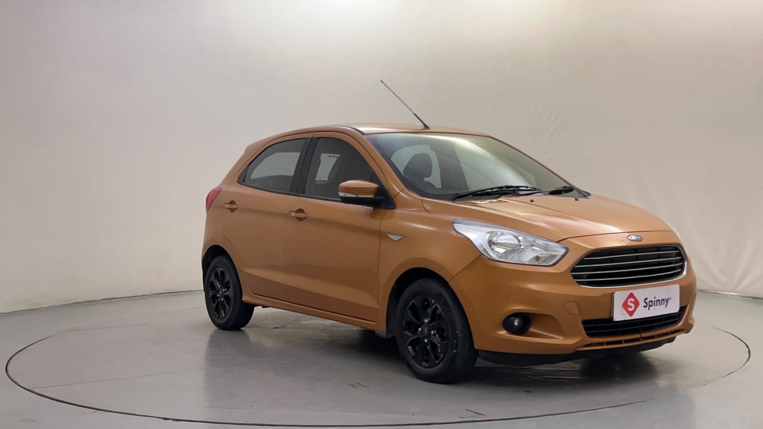 Used 2016 Ford Figo Titanium1.5 TDCi Diesel Manual exterior RIGHT FRONT CORNER VIEW