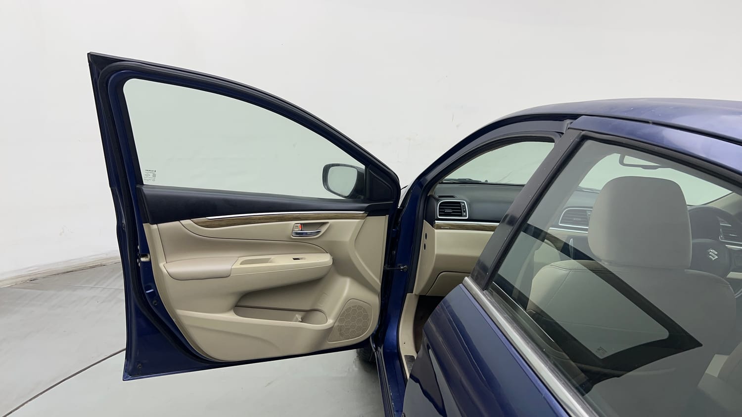 Used 2019 Maruti Suzuki Ciaz Alpha Hybrid 1.5 Petrol Manual interior LEFT FRONT DOOR OPEN VIEW