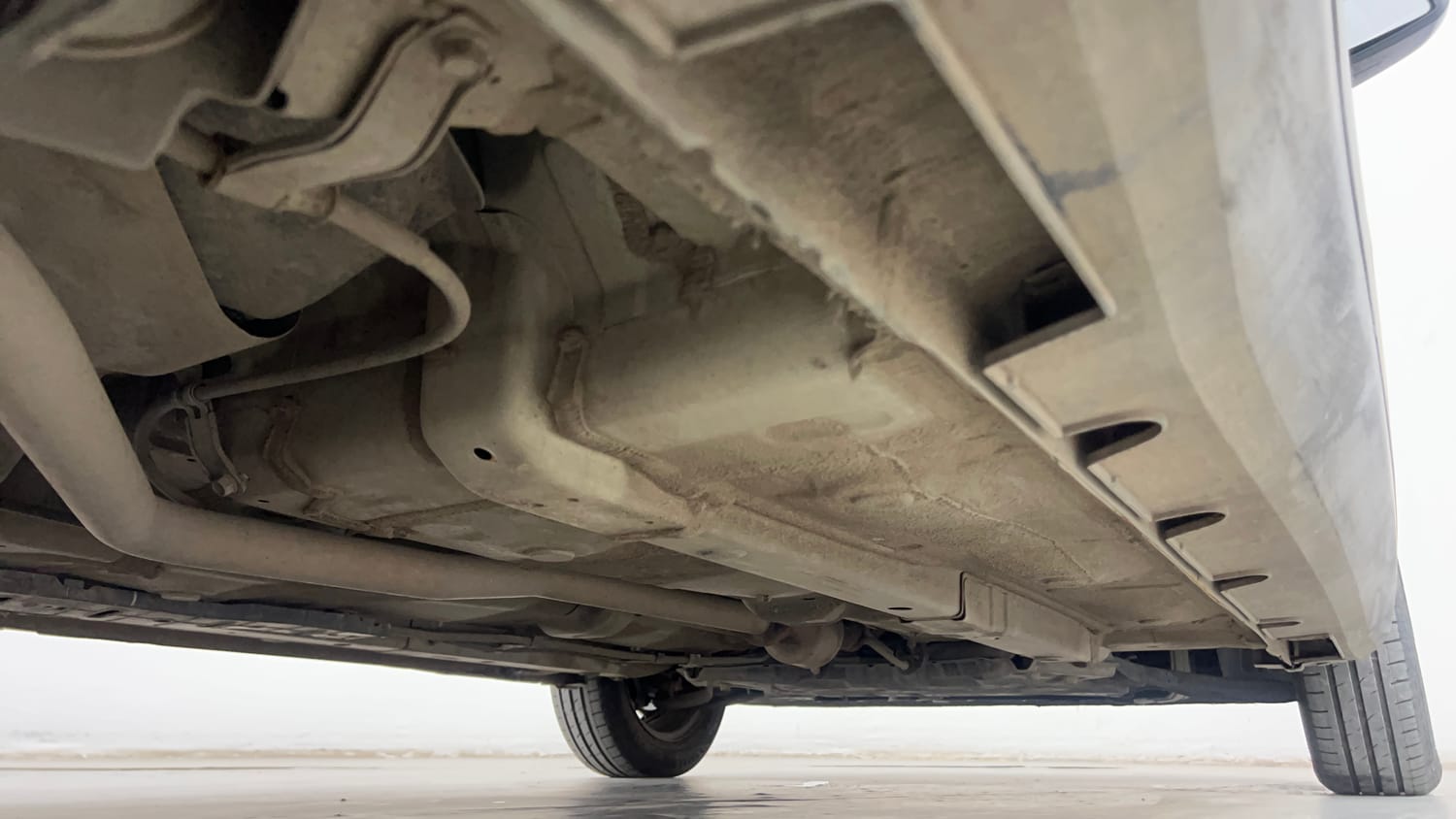 Used 2024 Hyundai Exter S 1.2 MT Hy-CNG Duo Cng Manual extra REAR RIGHT UNDERBODY VIEW