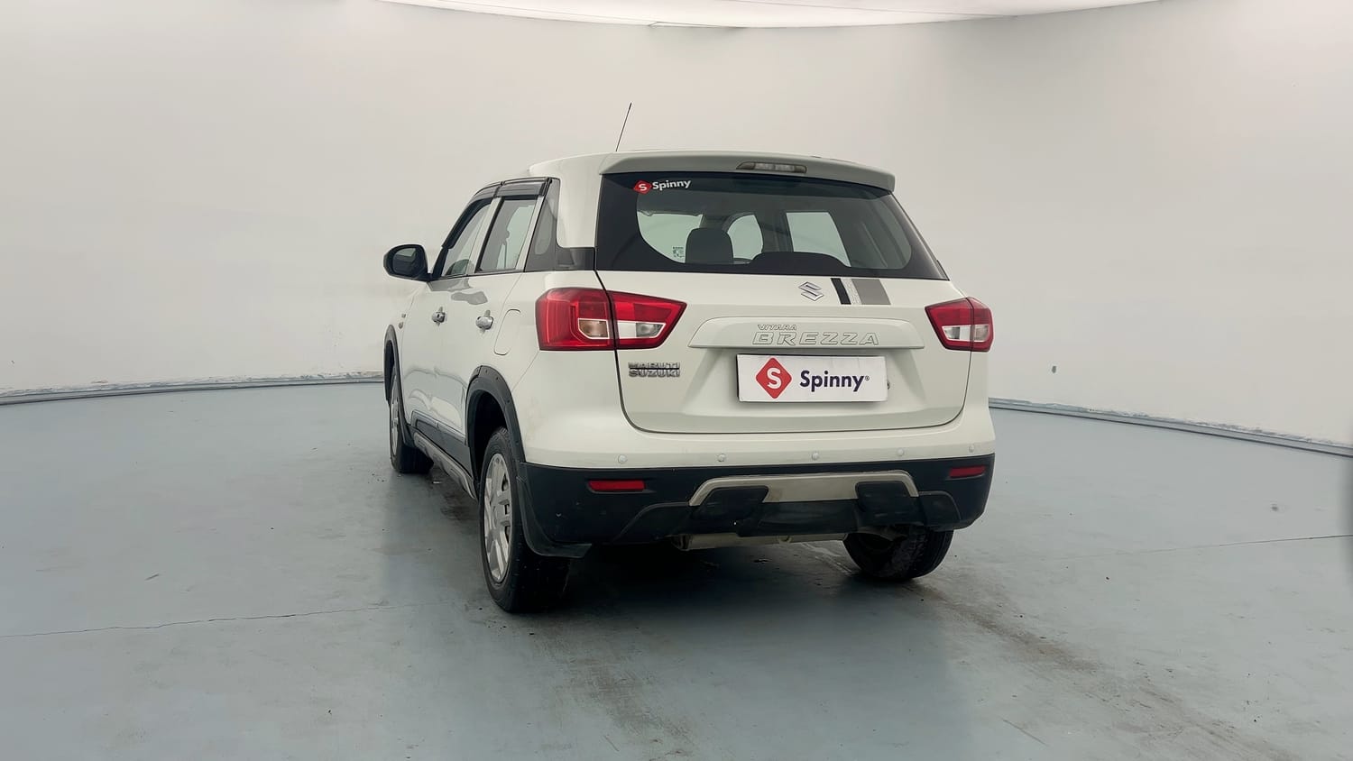 Used 2017 Maruti Suzuki Vitara Brezza LDi (O) Diesel Manual exterior LEFT SIDE VIEW
