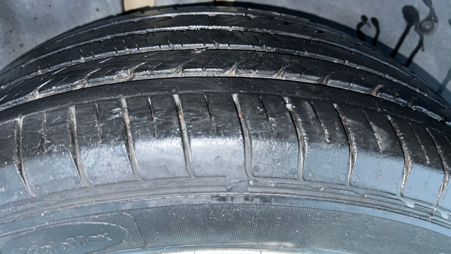 Used 2021 MG Motors Hector Super 1.5 Petrol Turbo MT Petrol Manual tyres RIGHT REAR TYRE TREAD VIEW