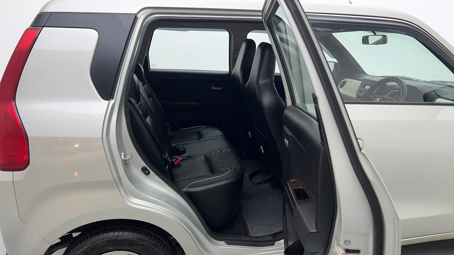 Used 2022 Maruti Suzuki Wagon R VXI 1.0 Petrol Manual interior RIGHT SIDE REAR DOOR CABIN VIEW