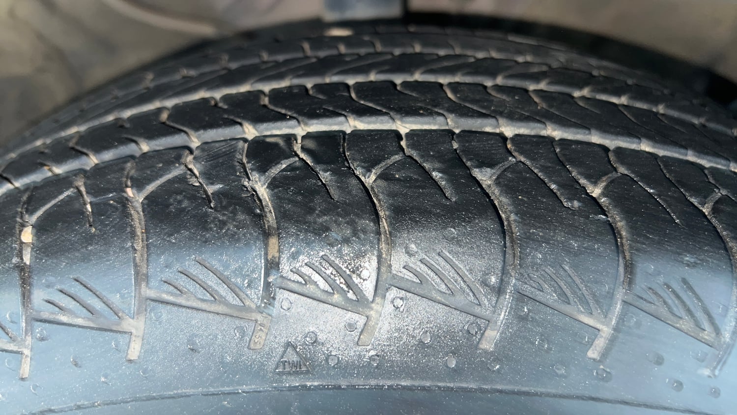 Used 2022 kia Seltos HTX 1.5 IVT Petrol Automatic tyres RIGHT FRONT TYRE TREAD VIEW