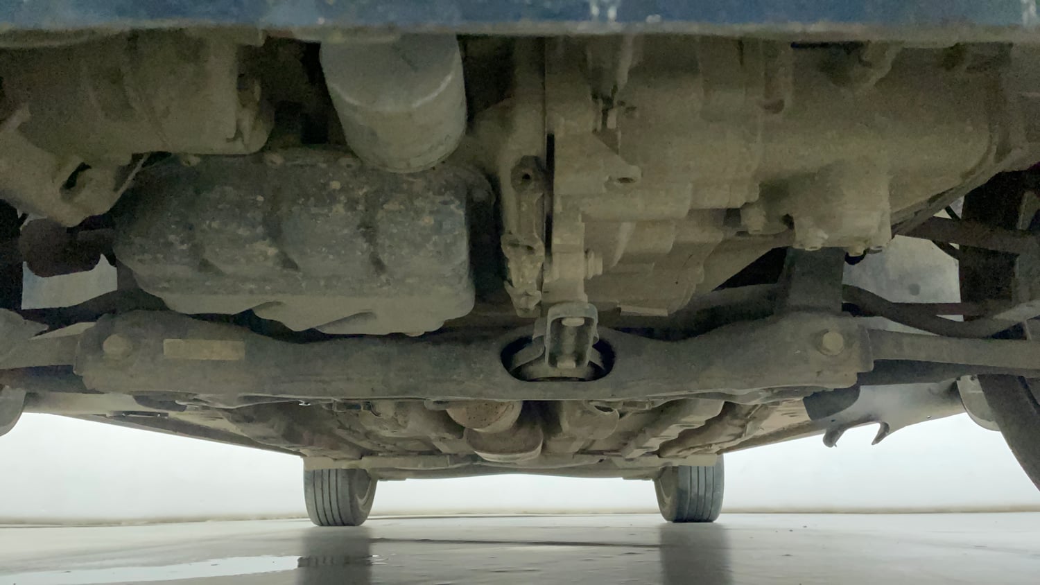 Used 2023 Volkswagen Virtus Topline 1.0 TSI MT Petrol Manual extra FRONT LEFT UNDERBODY VIEW