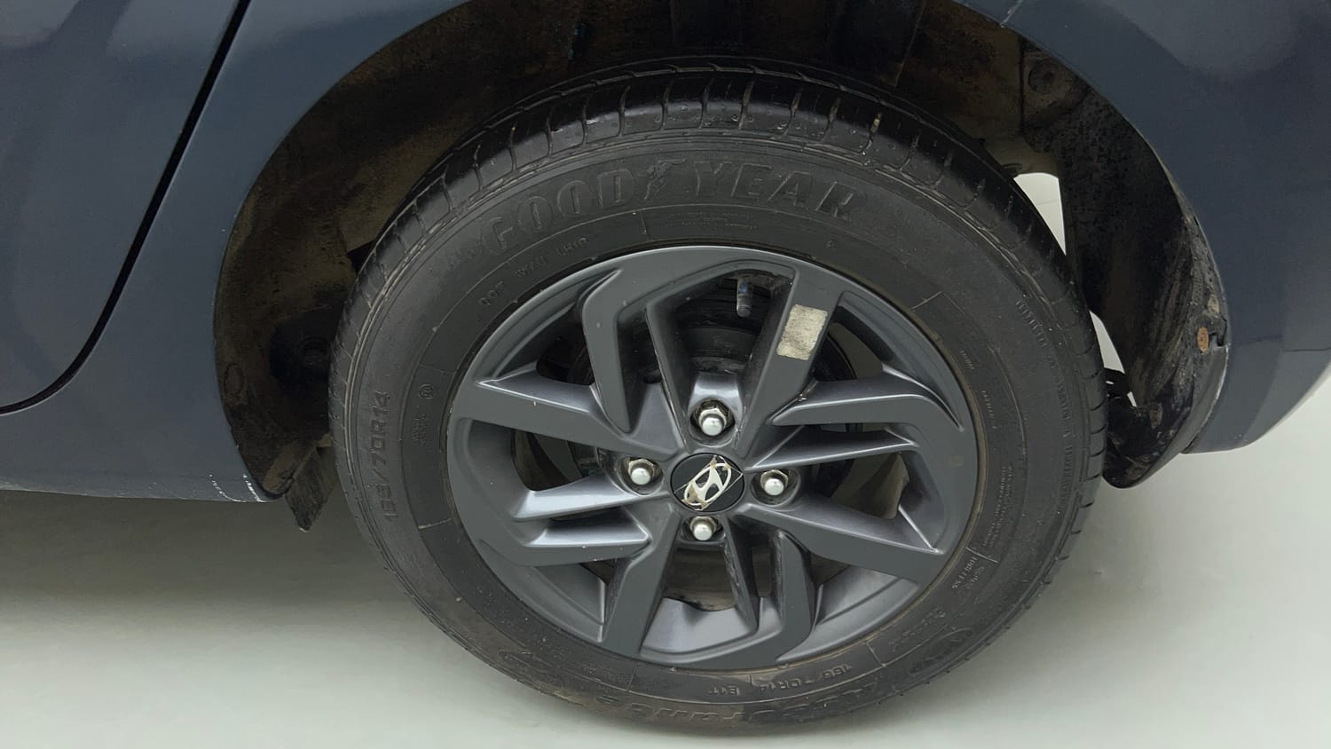 Used 2022 Hyundai Grand i10 Nios Sportz 1.2 Kappa VTVT Petrol Manual tyres LEFT REAR TYRE RIM VIEW