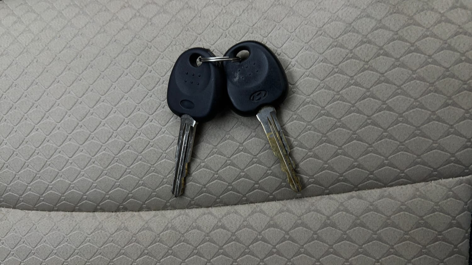 Used 2019 Hyundai Santro Magna Petrol Manual extra CAR KEY VIEW