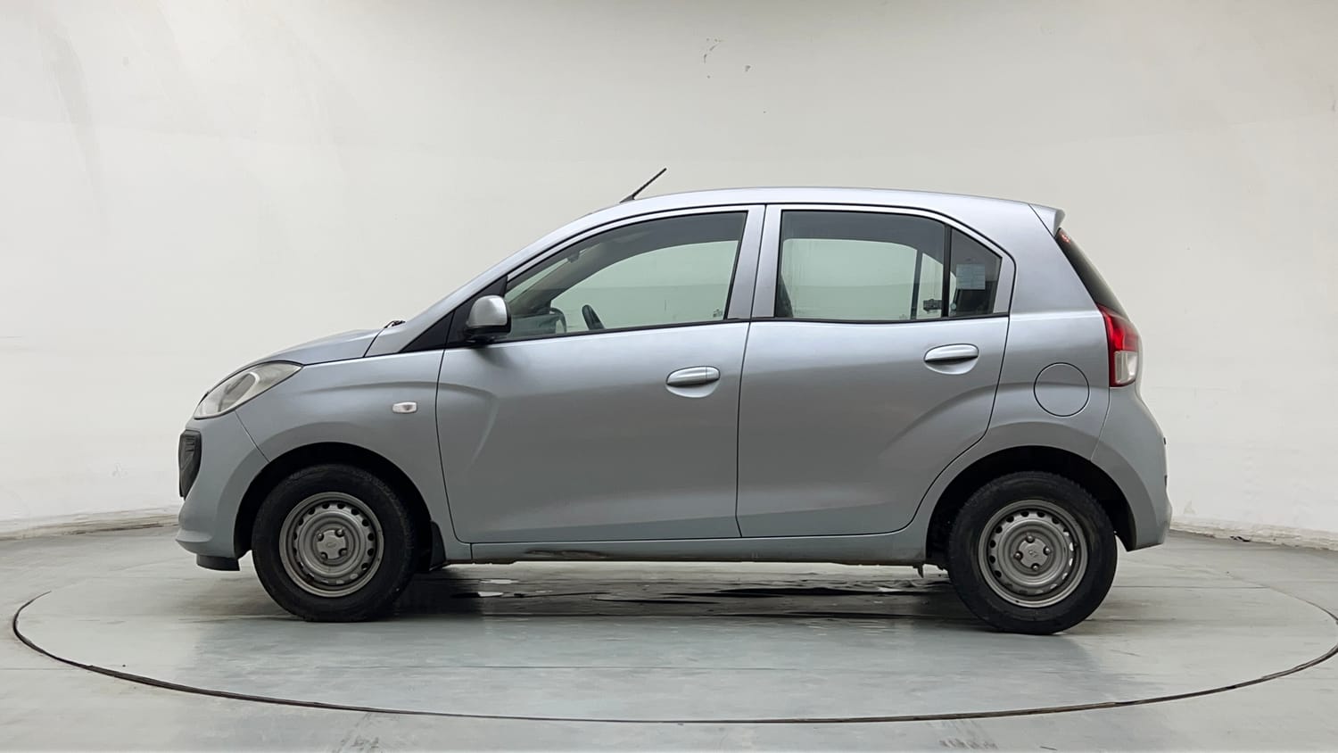 Used 2019 Hyundai Santro Magna Petrol Manual exterior LEFT SIDE VIEW