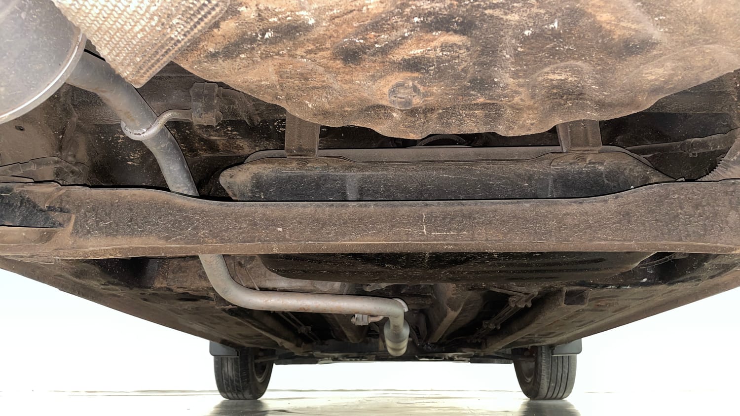 Used 2021 Renault Kiger RXZ Turbo CVT Petrol Automatic extra REAR UNDERBODY VIEW (TAKEN FROM REAR)