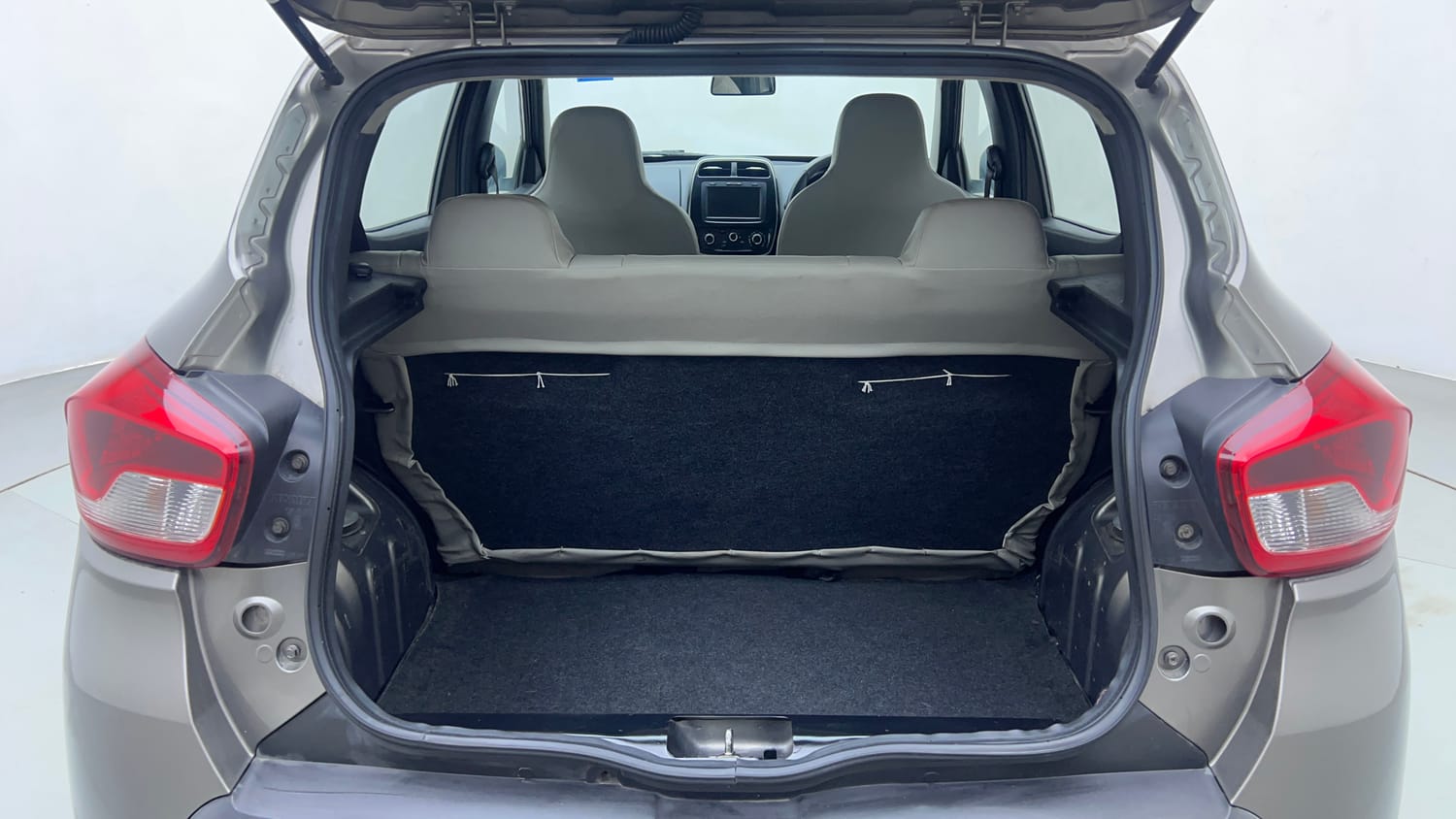 Used 2019 Renault Kwid RXT Opt Petrol Manual interior DICKY INSIDE VIEW