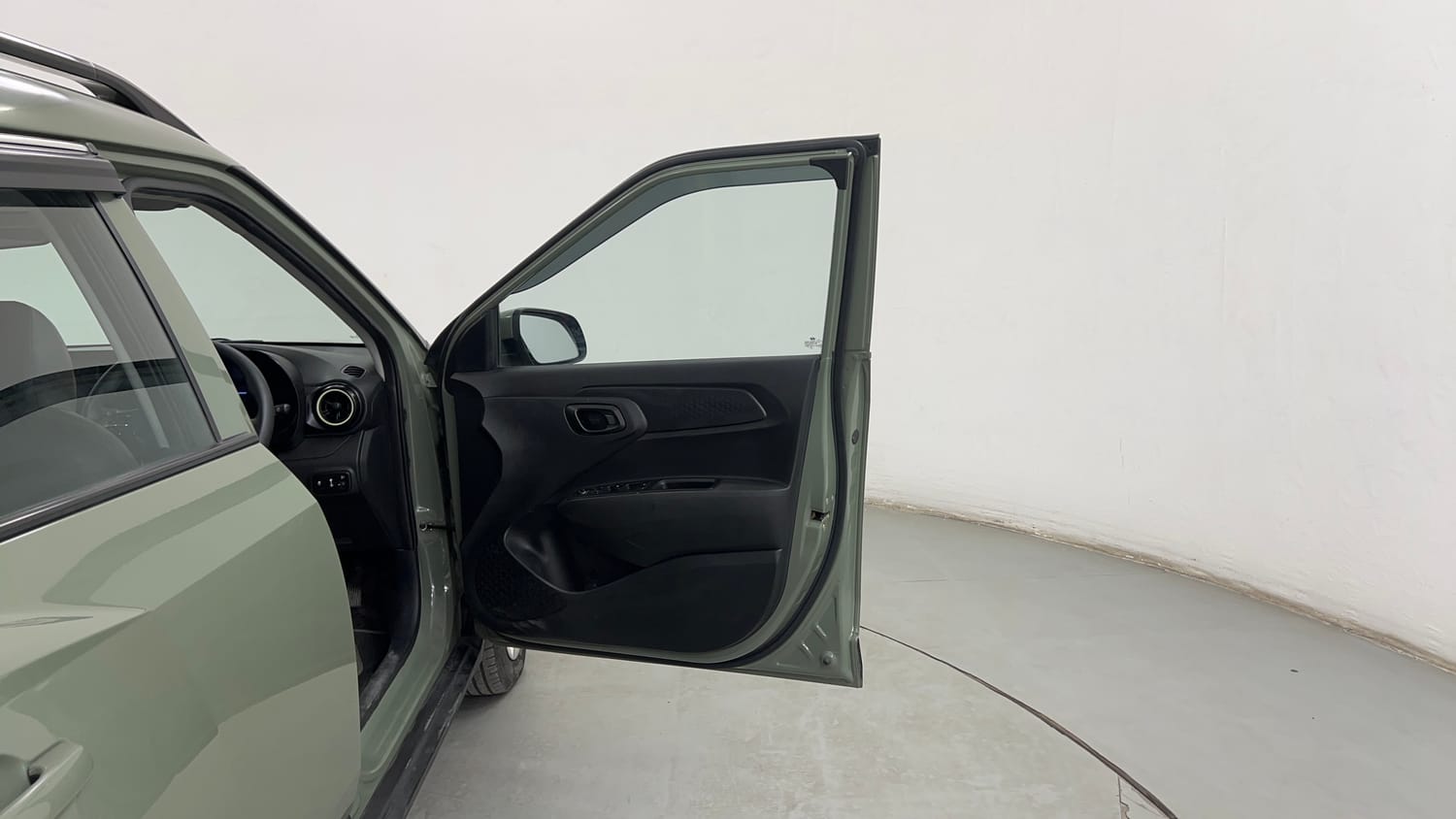 Used 2024 Hyundai Exter S 1.2 MT Hy-CNG Duo Cng Manual interior RIGHT FRONT DOOR OPEN VIEW
