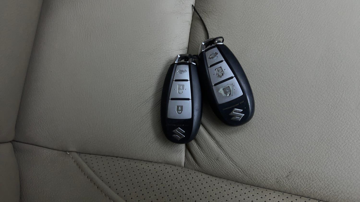 Used 2020 Maruti Suzuki Ciaz Alpha 1.5 AT Petrol Automatic extra CAR KEY VIEW