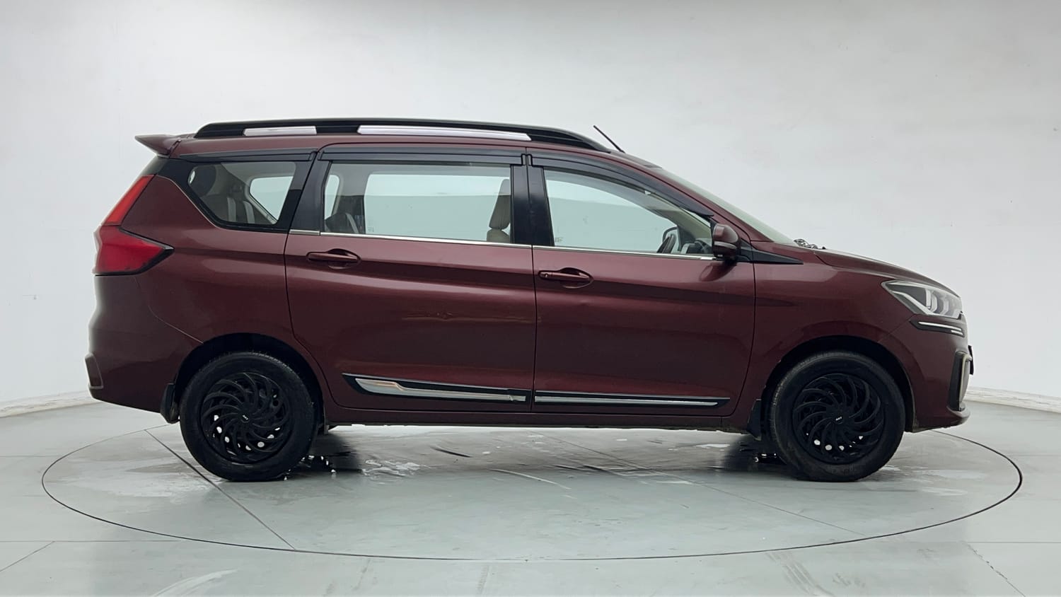 Used 2022 Maruti Suzuki New Ertiga VXi Petrol Manual exterior RIGHT SIDE VIEW