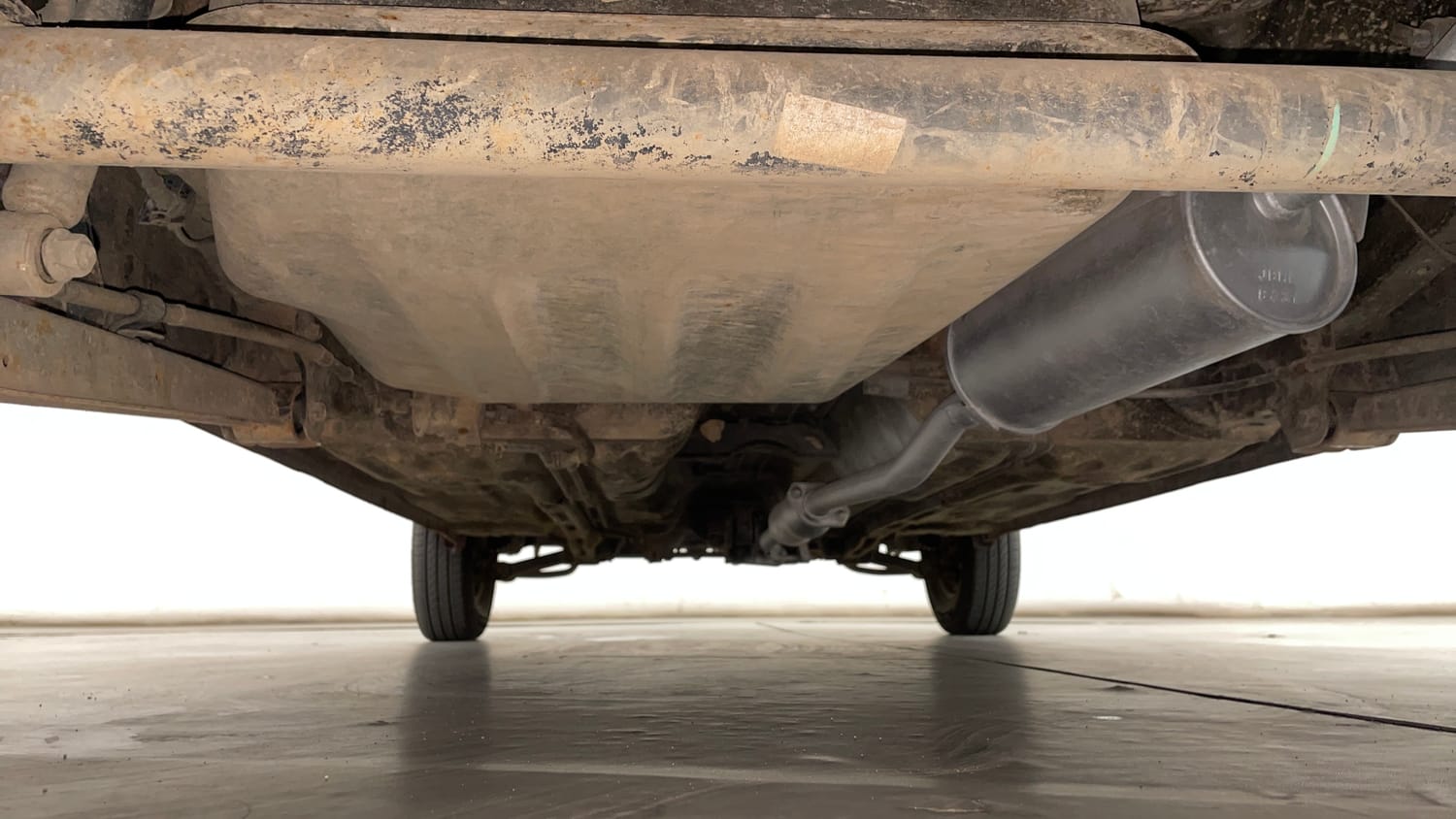 Used 2018 Maruti Suzuki Alto 800 LXi Petrol Manual extra REAR UNDERBODY VIEW (TAKEN FROM REAR)