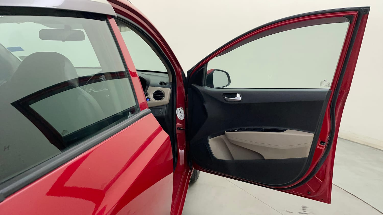Used 2018 Hyundai Grand i10 Asta 1.2 Kappa VTVT Petrol Manual interior RIGHT FRONT DOOR OPEN VIEW