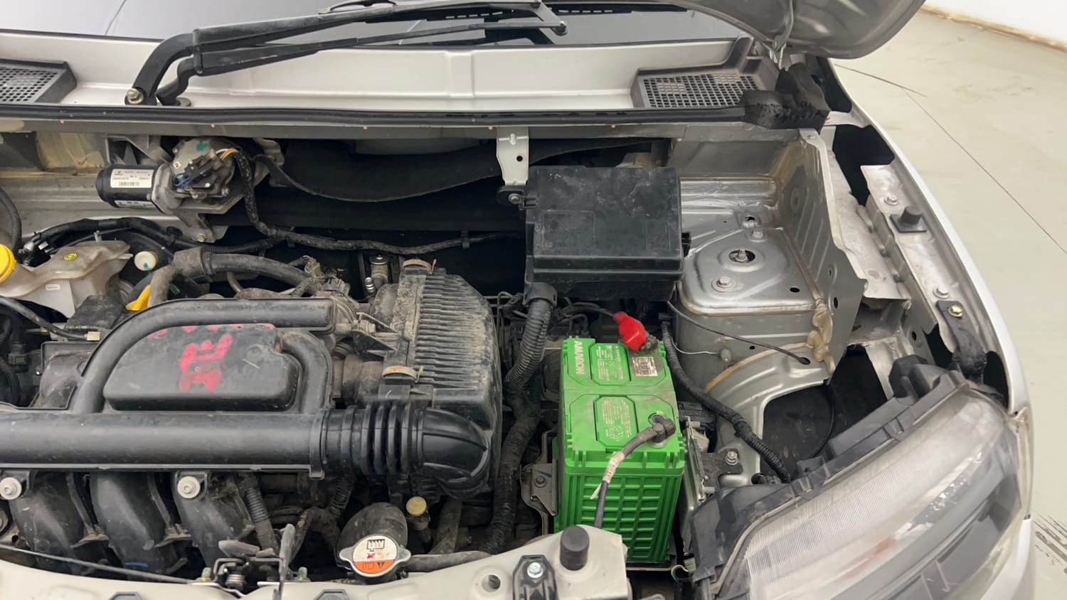 Used 2020 Renault Kwid RXL Petrol Manual engine ENGINE LEFT SIDE VIEW