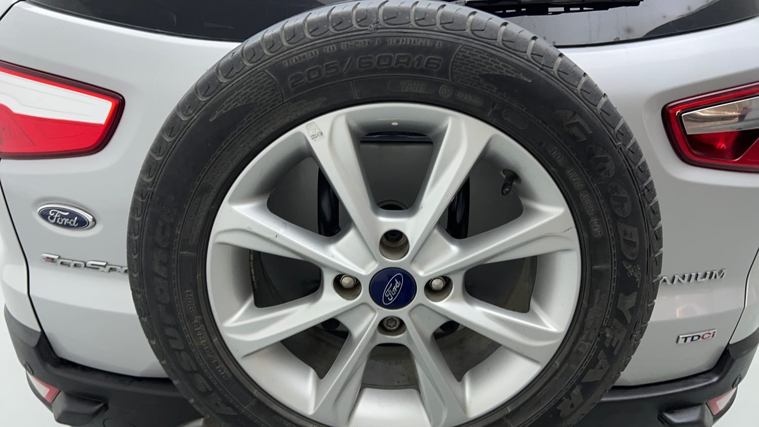 Used 2019 Ford EcoSport Titanium 1.5L TDCi Diesel Manual tyres SPARE TYRE VIEW