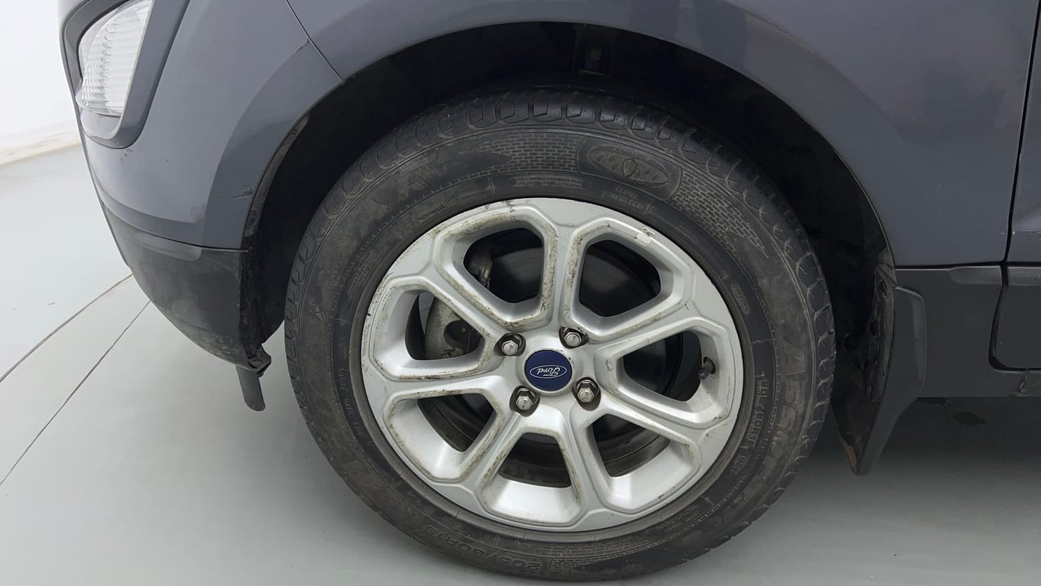 Used 2019 Ford EcoSport Titanium + 1.5L Ti-VCT AT Petrol Automatic tyres LEFT FRONT TYRE RIM VIEW