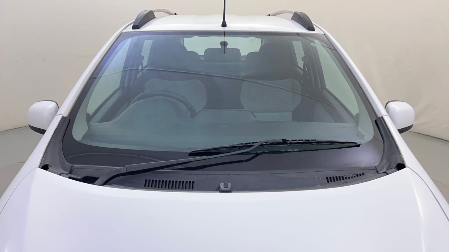 Used 2020 Datsun Redi-GO T(O) 1.0 AMT Petrol Automatic exterior FRONT WINDSHIELD VIEW