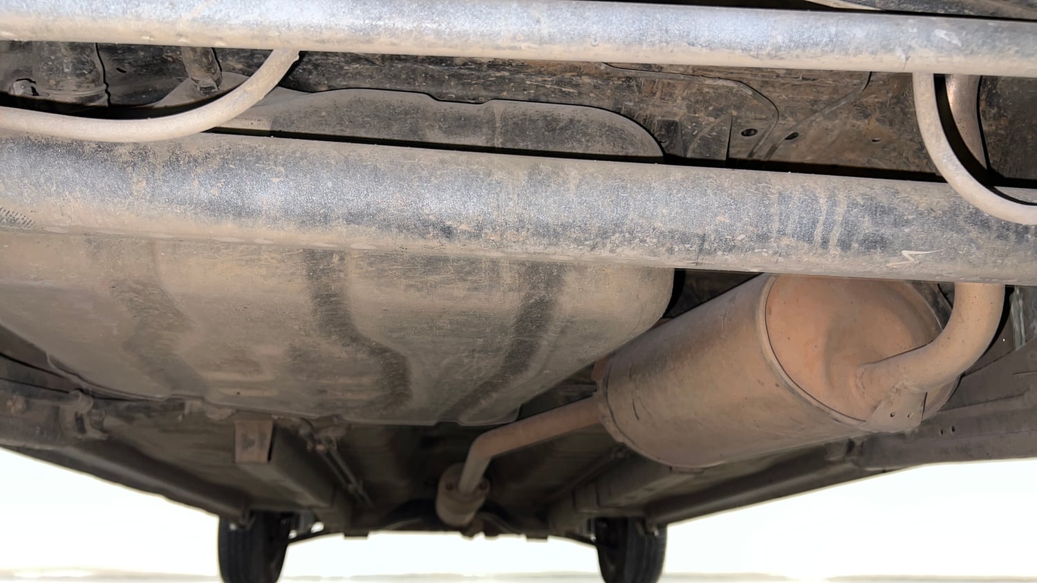 Used 2016 Maruti Suzuki Wagon R 1.0 VXI AMT Petrol Automatic extra REAR UNDERBODY VIEW (TAKEN FROM REAR)