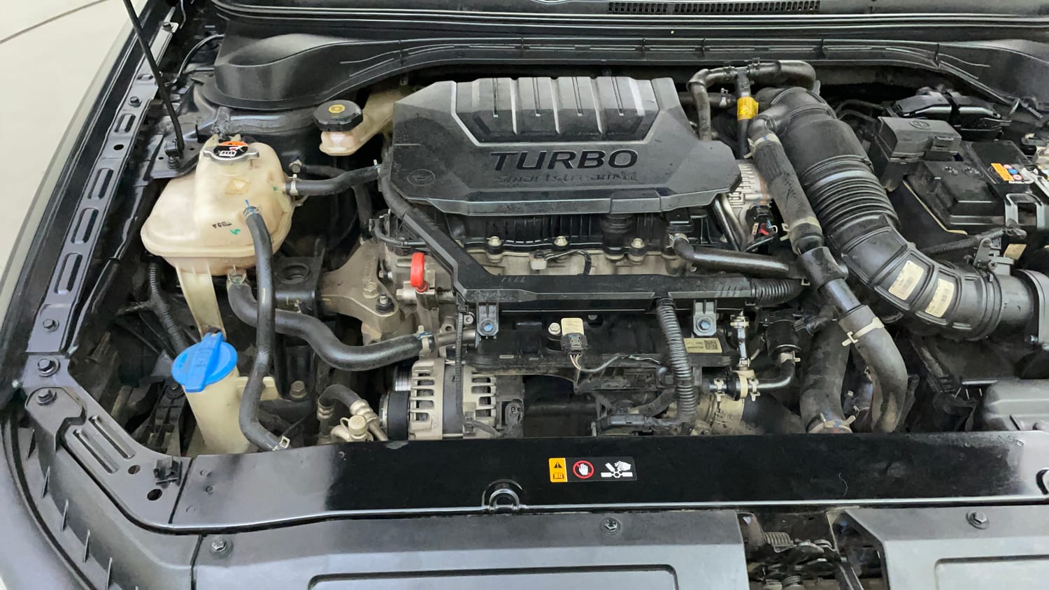 Used 2024 Hyundai Verna SX (O) 1.5 Turbo Petrol DCT Petrol Automatic engine ENGINE RIGHT SIDE VIEW