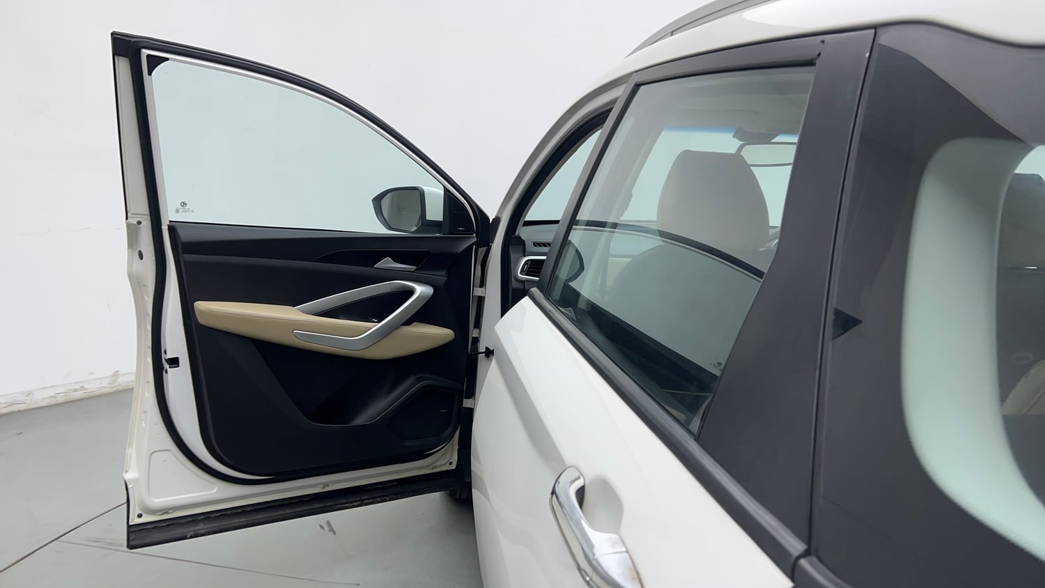 Used 2021 MG Motors Hector Super 1.5 Petrol Turbo MT Petrol Manual interior LEFT FRONT DOOR OPEN VIEW