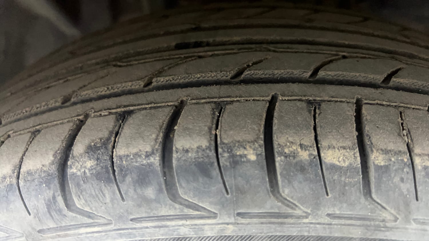 Used 2017 Ford EcoSport Titanium 1.5L TDCi Diesel Manual tyres LEFT FRONT TYRE TREAD VIEW