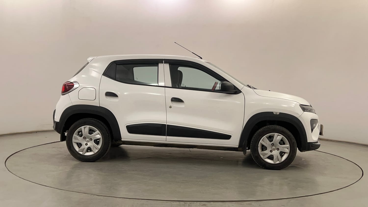 Used 2020 Renault Kwid RXL Petrol Manual exterior RIGHT SIDE VIEW